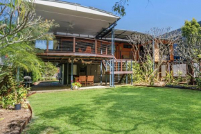 Tamarind Cabin - A Leafy Coastal Retreat, Cabarita Beach